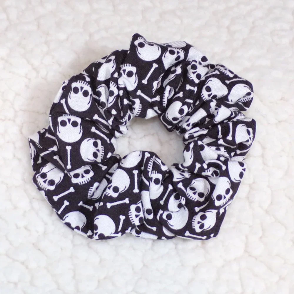 Halloween Hair Scrunchies Lot of 4 Skulls Witch Polka Dots Stripes Handcrafted